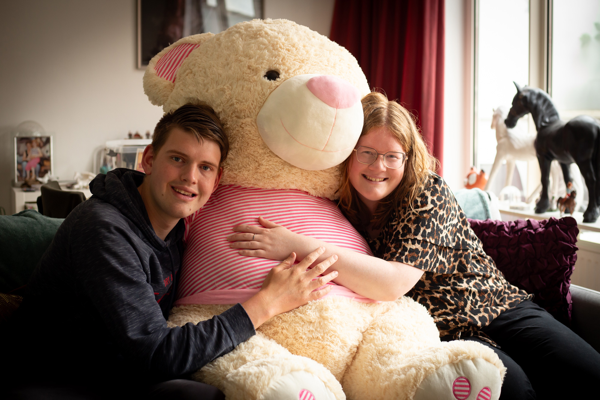 Naomi: &quot;Remco is superlief. Hij straalt iets heel blijs uit. Hij is heel zorgzaam. Als er maar iets met mij is, vraagt hij hoe het gaat. Hij is ook heel behulpzaam.&quot;